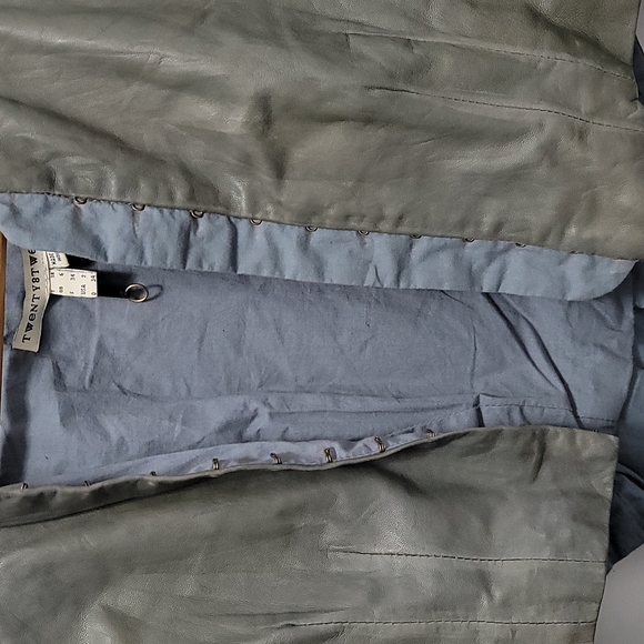 Twenty8twelve sheep leather bolero , size 2 - Picture 7 of 7